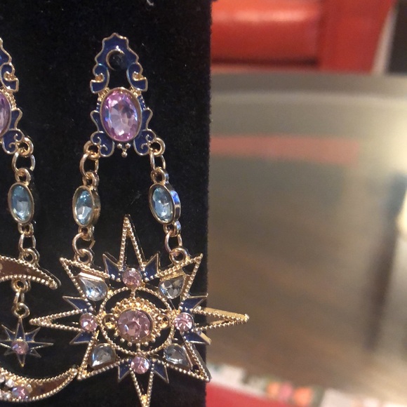 Moon and Stars earrings - Picture 3 of 3